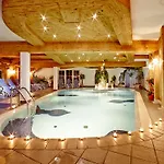Brennerspitz فندق 4*