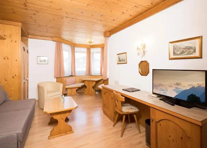 Brennerspitz 4* ノイシュティフト・イム・シュトゥーバイタール