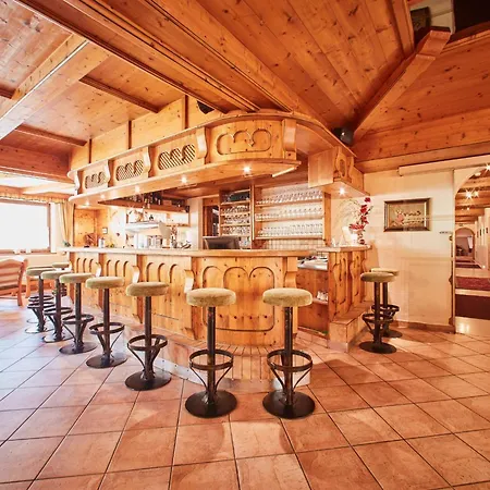 Brennerspitz فندق 4*