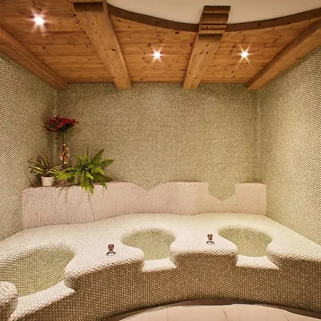 Brennerspitz فندق نيوستيف ام ستوبيتا